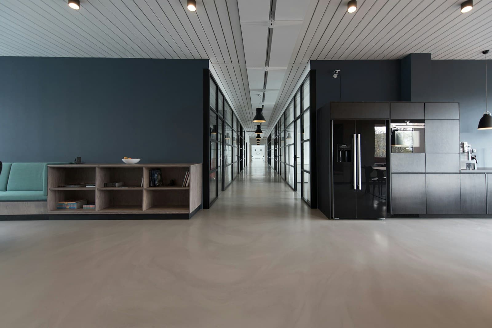 Modern workspace